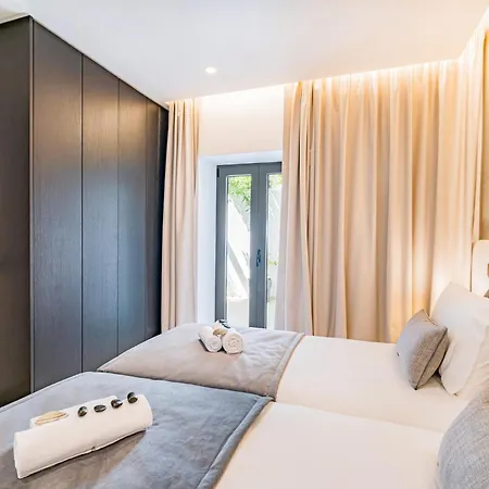 Casa Albatroz - Com Rooftop E Jacuzzi Em * Albufeira